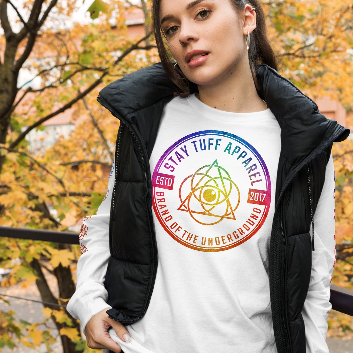 VIBRANT CIRCLES (Unisex Long Sleeve Tee)